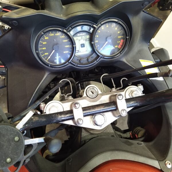 סוזוקי וי סטרום 650 2010